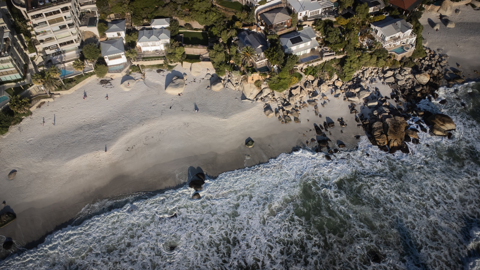 Roof repair Surf City HB — oceanfront homes in Huntington Beach